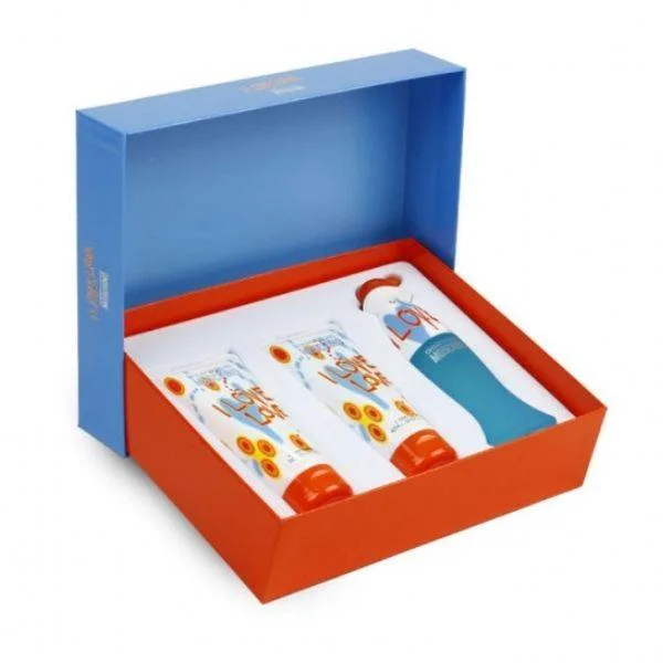 Moschino Cheap and Chic I Love Love Women's Gift Set Άρωμα EDT 50ml Γαλάκτωμα 100ml & Αφρόλουτρο 100ml Moschino Cheap and Chic I Love Love Women's Gift Set Άρωμα EDT 50ml Γαλάκτωμα 100ml & Αφρόλουτρο 100ml