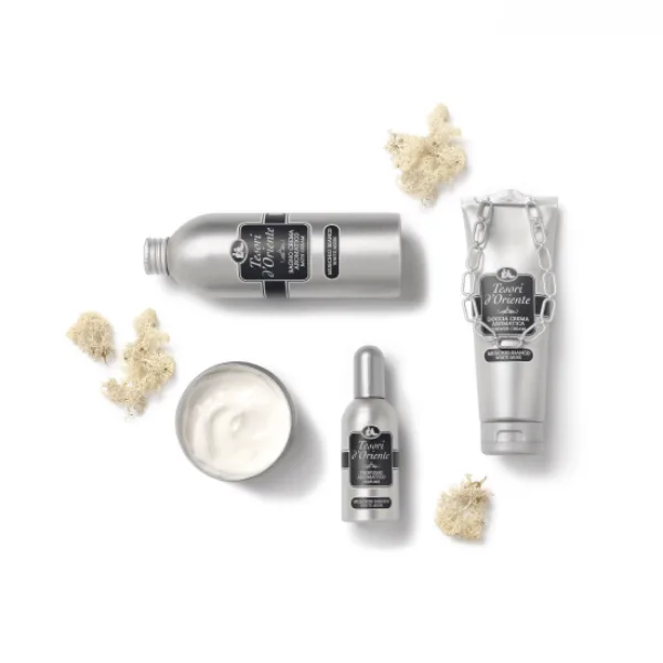 Tesori d’Oriente Moschio Bianco Metal Box Gift Set -EDT 100ml, Bath Cream 500 ml & Shower Cream 250ml (1) Tesori d’Oriente Moschio Bianco Metal Box Gift Set -EDT 100ml, Bath Cream 500 ml & Shower Cream 250ml