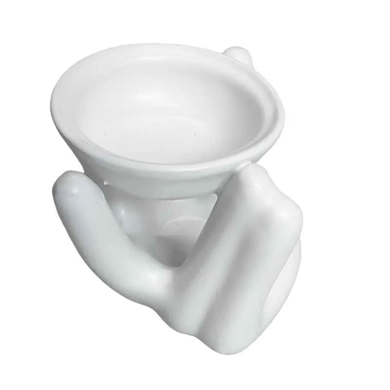 helpig-hand-1 Κατάλληλο για τήξη κεριού. Τοποθετήστε το λιωμένο κερί στην κορυφή του διαχύτη απευθείας ΧΩΡΙΣ νερό Τοποθετήστε ένα ρεσώ στο διαχύτη και φως για να αρωματίσετε τον χώρο σας Σε περίπτωση που θέλετε να αλλάξετε άρωμα, καθαρίστε τη βάση του αρώματος όταν το κερί είναι κρύο βγάζοντάς το με το δάχτυλό σας Για άρωμα & αιθέρια έλαια Γεμίστε το πάνω μέρος του αρωματοποιού με νερό. Προσθέστε μερικές σταγόνες από το αρωματικό έλαιο ή το αιθέριο έλαιο της επιλογής σας. Τοποθετήστε και ανάψτε το φυτίλι στην εσοχή του αρωματοποιητή. Ελέγξτε την ποσότητα του νερού για να μην εξαντληθεί πριν σβήσει ο θερμοσίφωνας. Σε περίπτωση που θέλετε να αλλάξετε άρωμα, καθαρίστε τη βάση του αρώματος σας για να μην μπερδεύονται τα αρώματα.