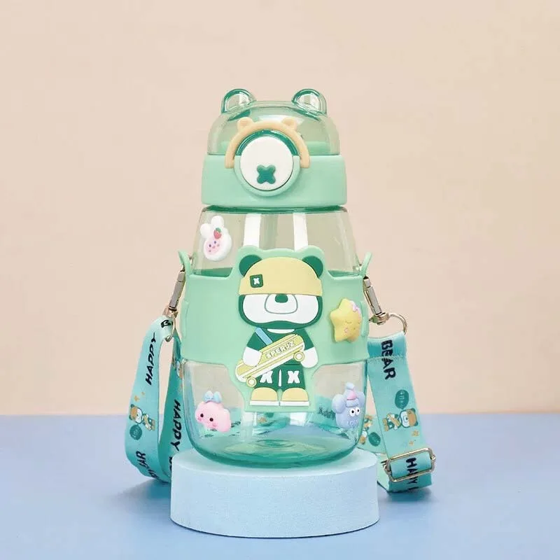 BEAR Παιδικό Πλαστικό Παγούρι με Καλαμάκι Πράσινο 600ml BEAR Παιδικό Πλαστικό Παγούρι με Καλαμάκι Πράσινο 600ml